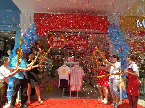 惠州女人心内衣加盟店开业，人气旺盛生意火爆