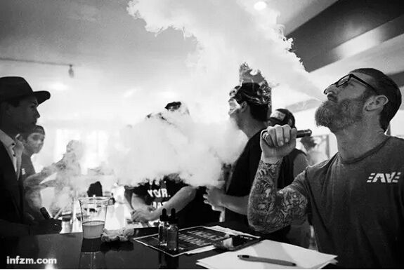 当蒸汽遇上赛车， SMOK携手CHINA GT竞速上海