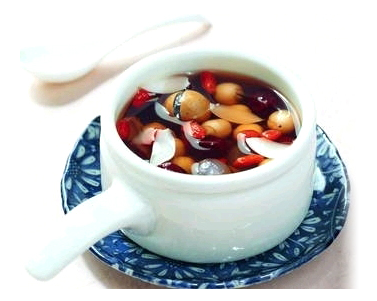 治疗白癜风专家李卓胥提醒患者多吃微量元素食物
