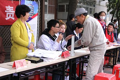 天津九龙男健医院送医下乡-走进基层为民义诊